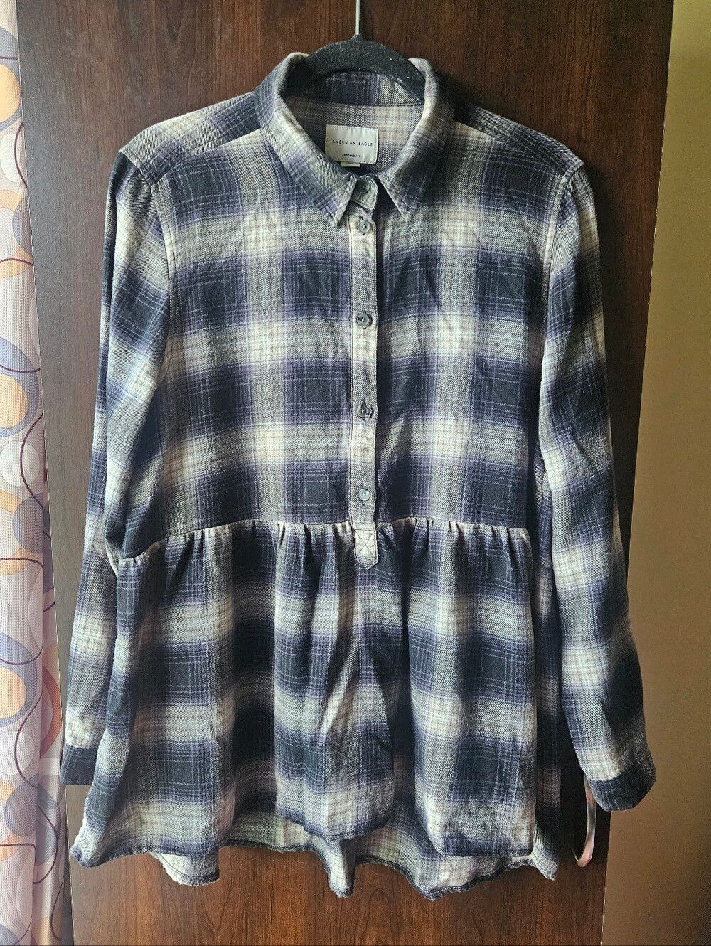American Eagle Outfitters Gray and White Plaid Jegging Top Size Large